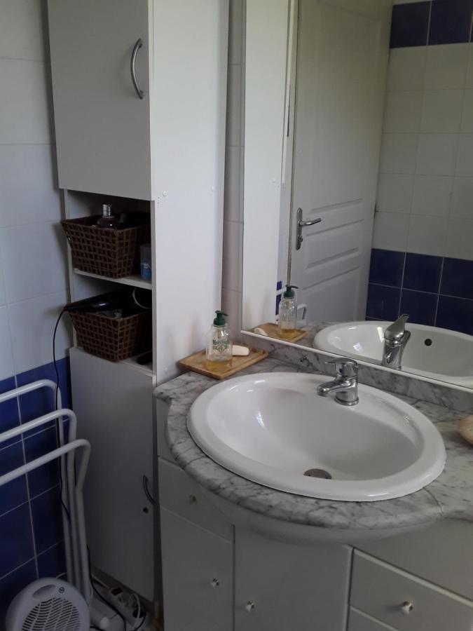 Chez Patricia Apartment Beauchalot Екстериор снимка
